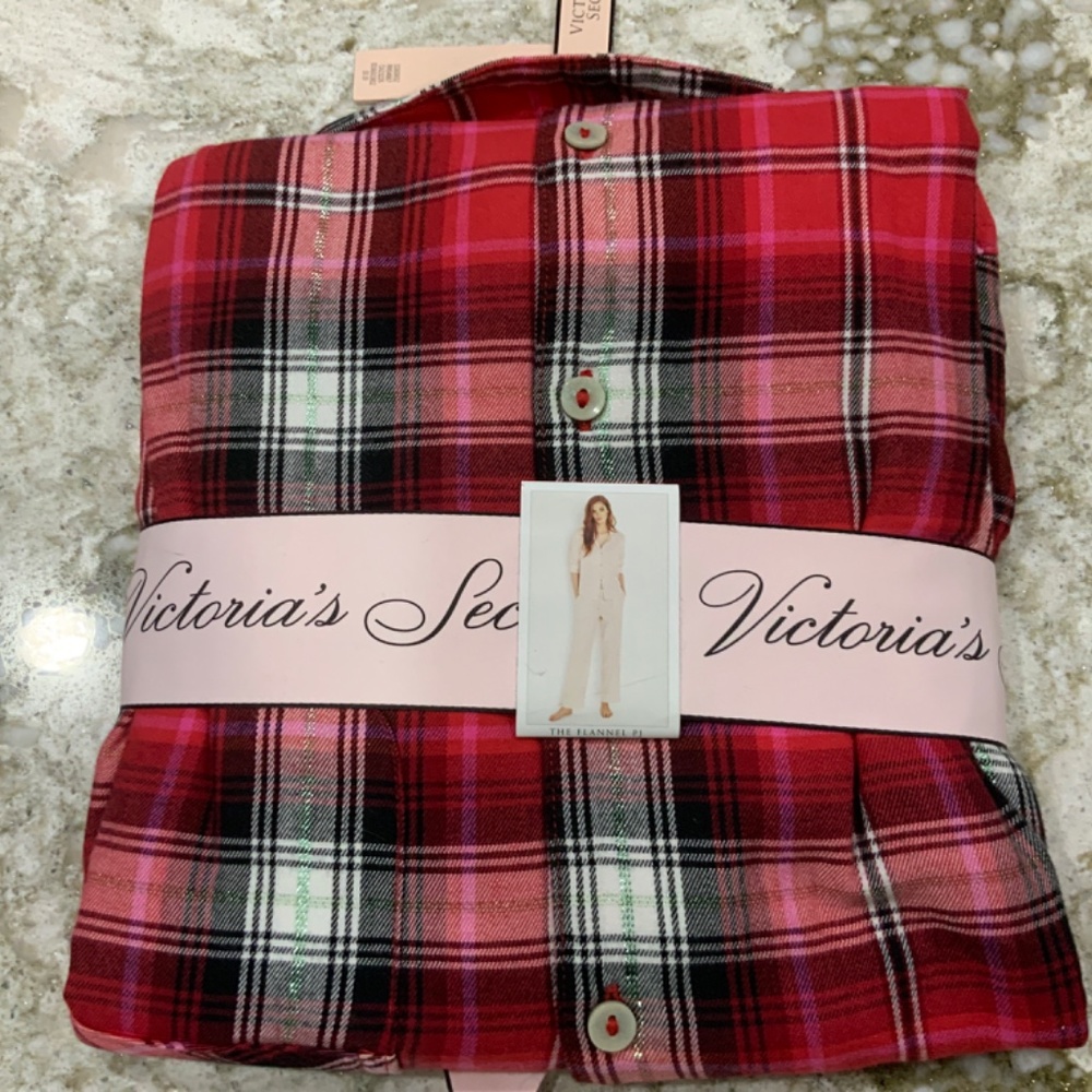 New Victoria’s Secret flannel pj set-small - Picture 2 of 2